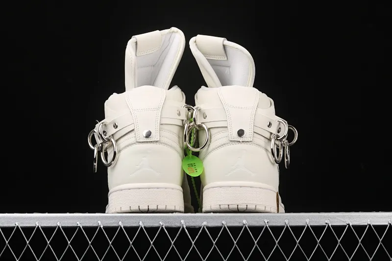 All categories Air Jordan Jordan series basketball shoes Air Jordan 1 High Comme Des Garcons Homme Plus x Air Jordan 1 High "CDG White" AJ1 Joe 1 retro classic high-top versatile cultural basketball shoes CN5738-100